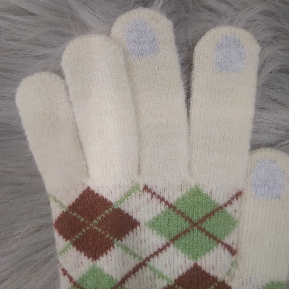 Argyle Style Acrylic Gloves In Beige